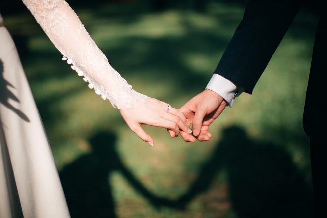 Káº¿t quáº£ hÃ¬nh áº£nh cho bride groom holding hands